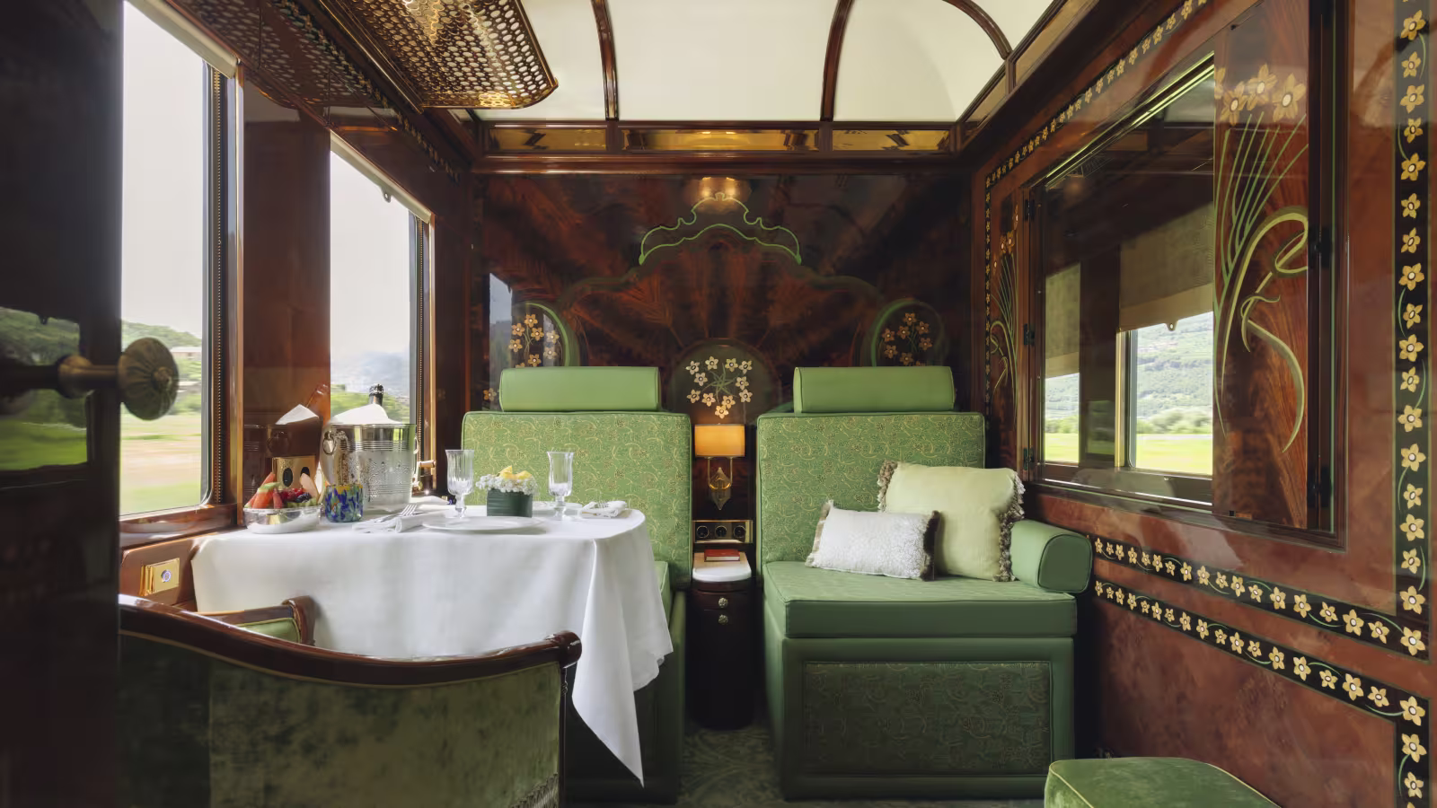 Купе за 30 тисяч євро: що пропонує лакшері-поїзд Orient Express - фото 2